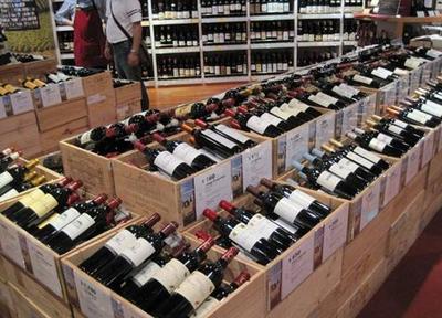 工廠附近開什么店好？中國名酒折扣店加盟利潤可觀，飲料及茶葉零售前景分析